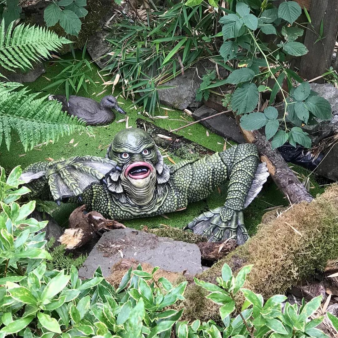Creature from the Black Lagoon - Outdoor Furniture Kids 评论和价格